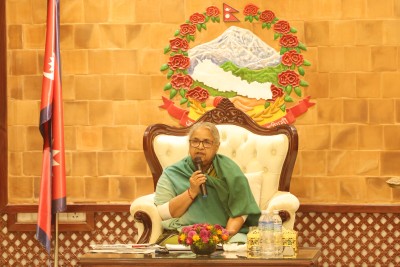  सर्वदलीय बैठकमा प्रधानमन्त्रीको आग्रह : ‘चुनाव कसरी सफल पार्ने भनेर सोचौँ’ 